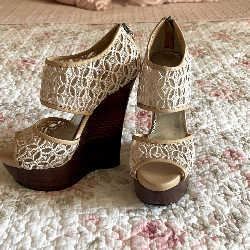 NEW only worn once rare Bebe wedge.